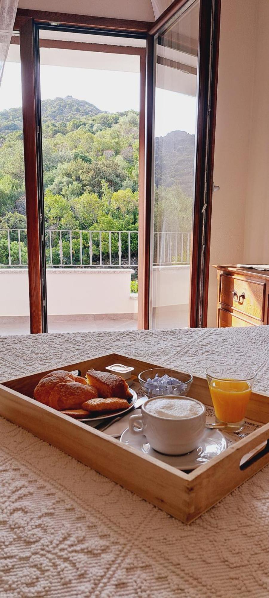 Lu Lioni Rooms Сан Теодоро Екстериор снимка