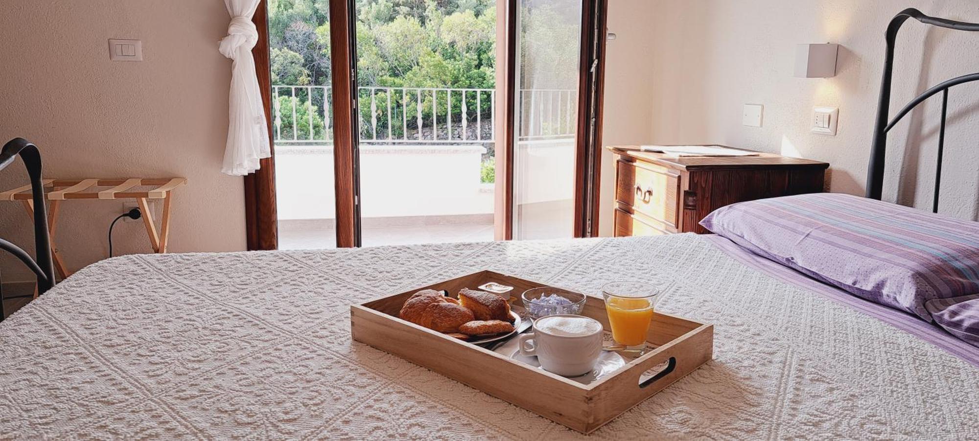 Lu Lioni Rooms Сан Теодоро Екстериор снимка